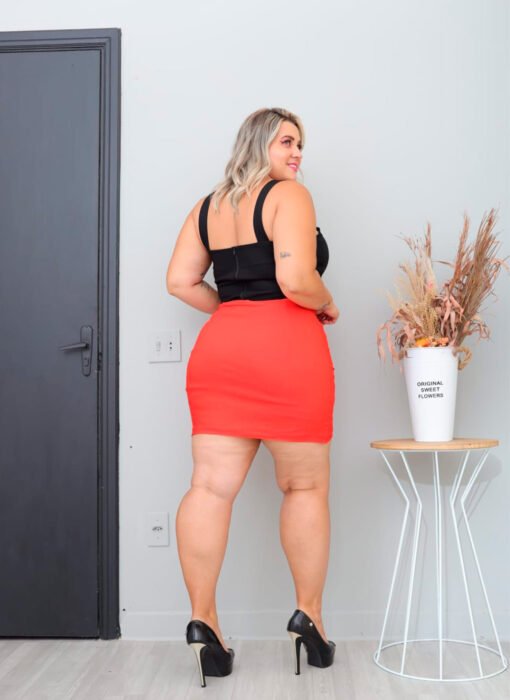 Short Saia Plus Feminino Com Cinto Fivela - Imagem 4