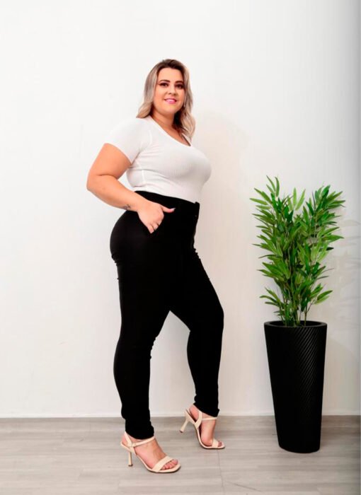 Calça Com Cinto de Fivela  Social Preto Feminina - Imagem 6