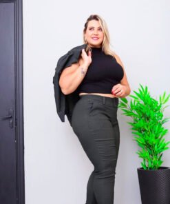 Calça Plus Feminino Com Fivela