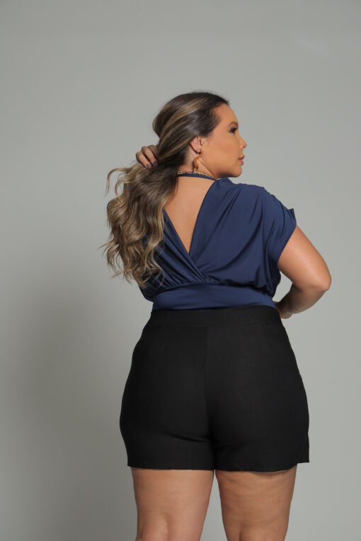 Short Saia Com Fivelha Detalhe Na Lateral - Imagem 4