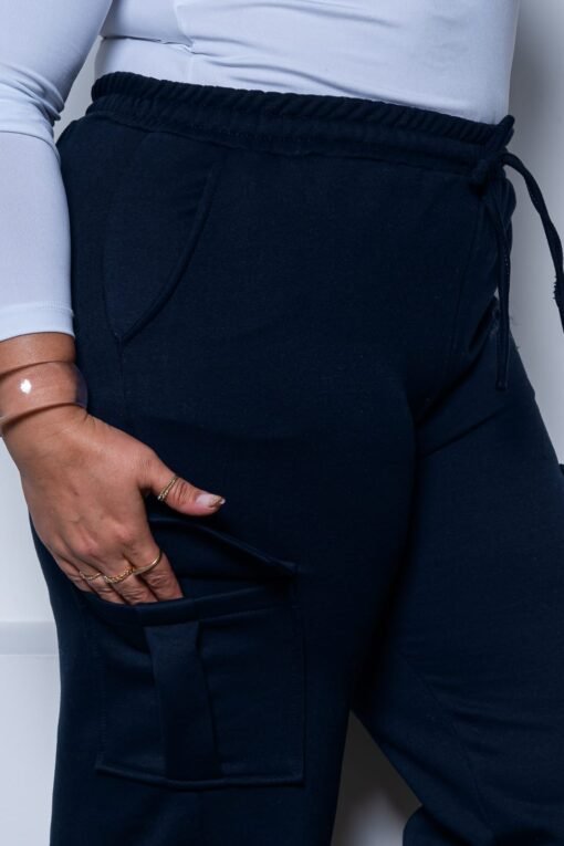 Calça Moletom Com Bolso e Elástico Na Cintura - Imagem 13
